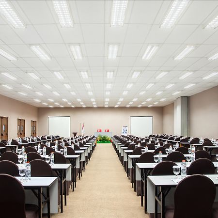 Swiss-Belinn Cawang Τζακάρτα Εξωτερικό φωτογραφία