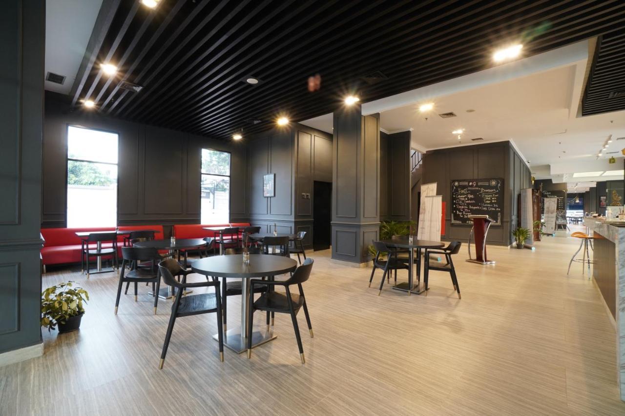 Swiss-Belinn Cawang Τζακάρτα Εξωτερικό φωτογραφία