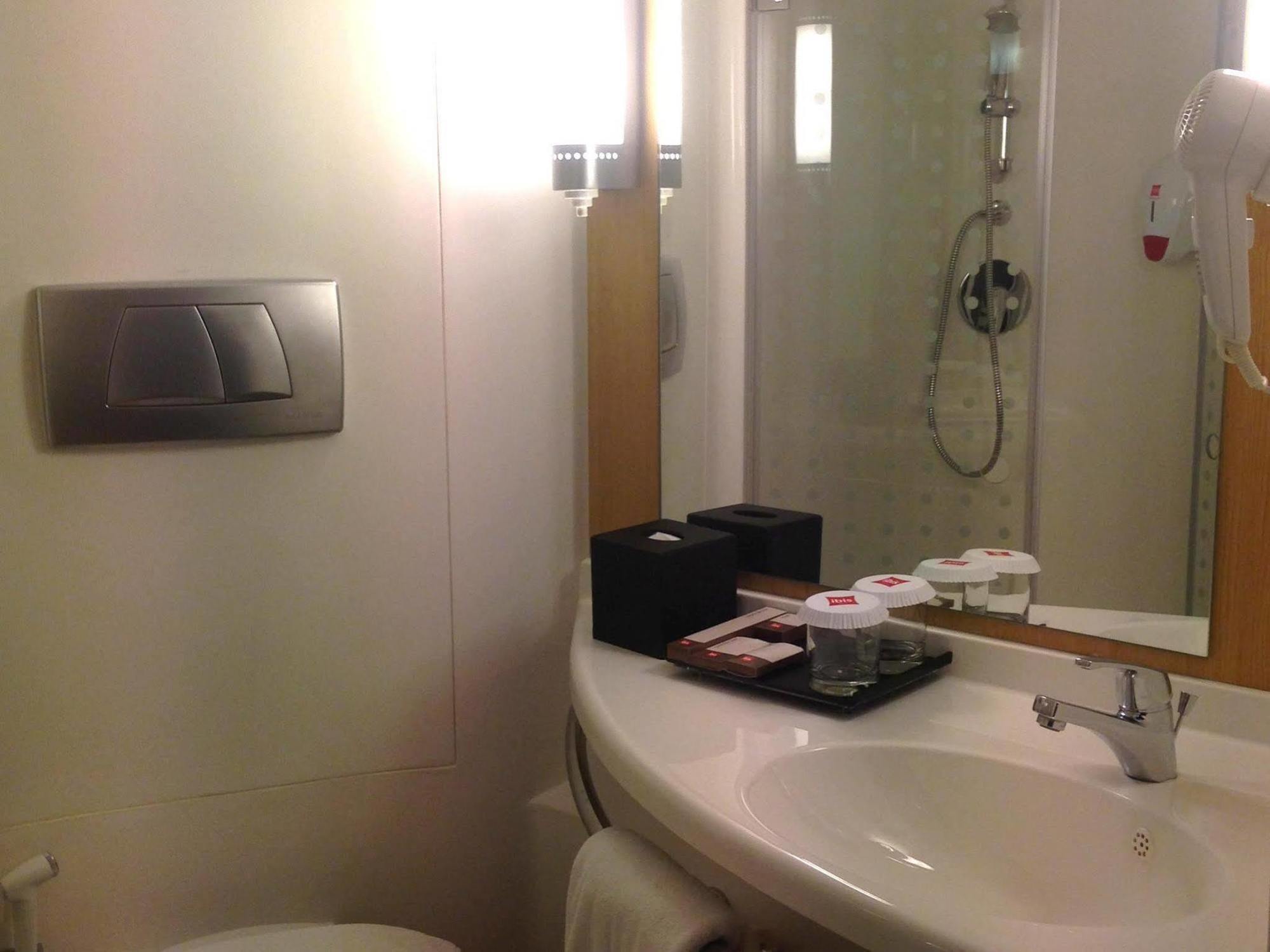 Swiss-Belinn Cawang Τζακάρτα Εξωτερικό φωτογραφία